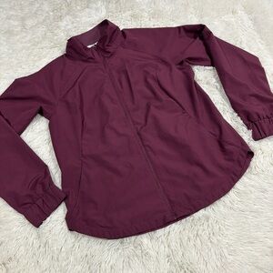 The North Face • Reactor Lightweight Rain Jacket burgundy women’s size Large